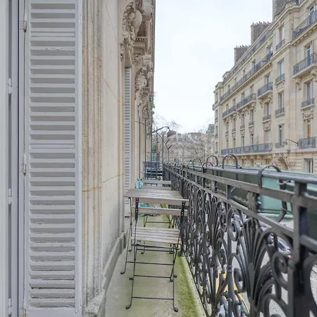Apartment Av Experiences - Bugeaud Luxury Paris