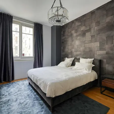 Av Experiences - Bugeaud Luxury Apartment Paris